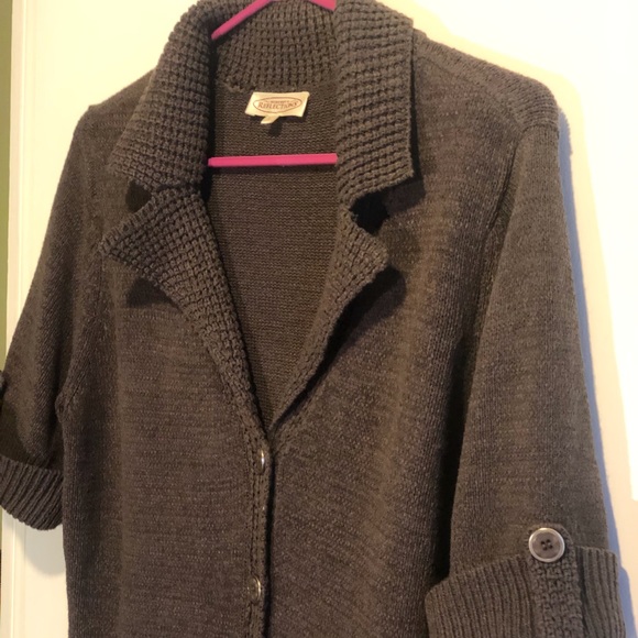 Short sleeve sweater 🎈2 for $15 🎈 - Picture 4 of 10